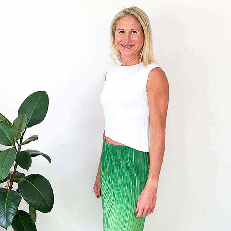 Back Keyhole Top - White